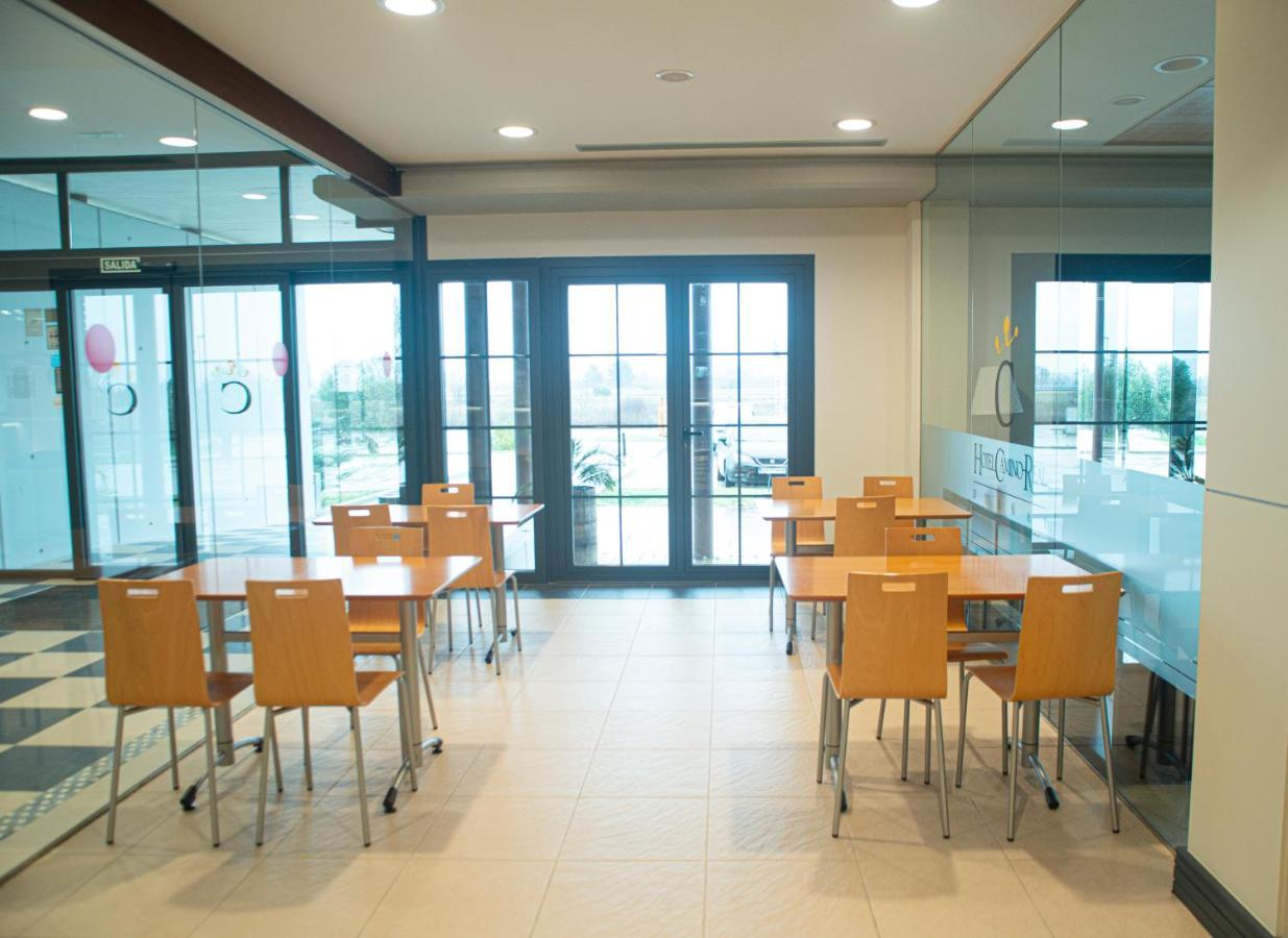 דואנייס Hotel Camino Real מראה חיצוני תמונה